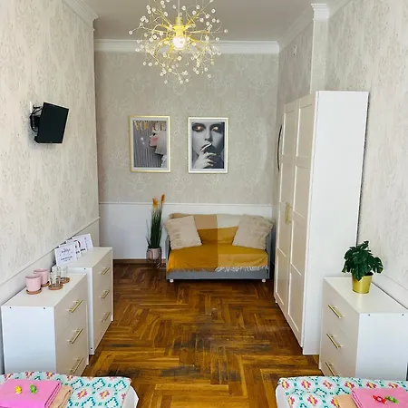 אכסניה Happy8 *