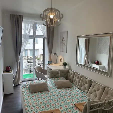 Happy8 ホステル グディニャ