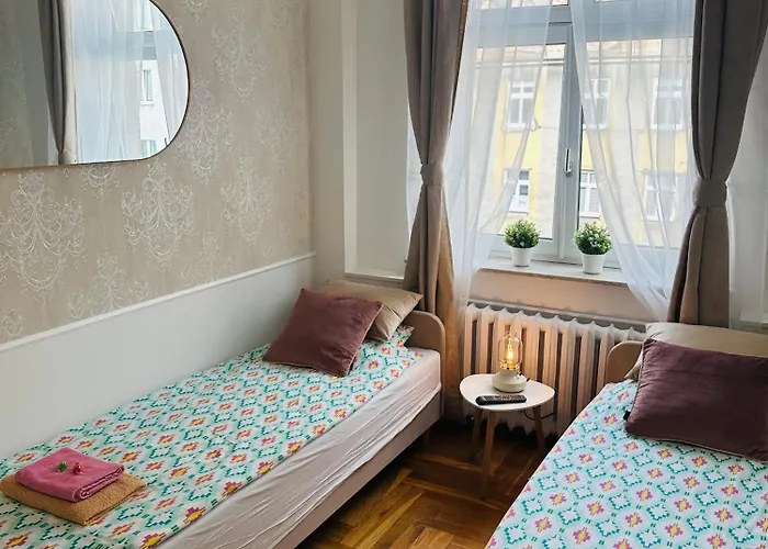 Хостел Happy8 *