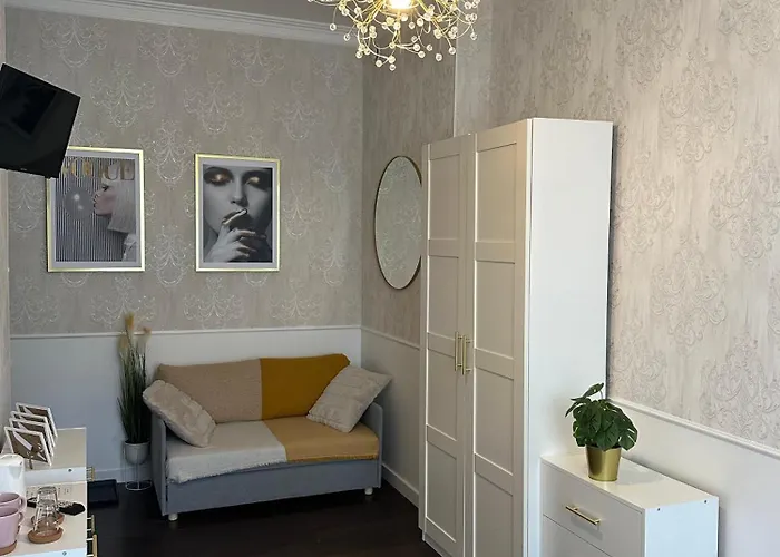 אכסניה Happy8 *