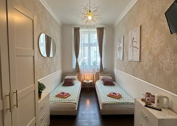 Happy8 Хостел *