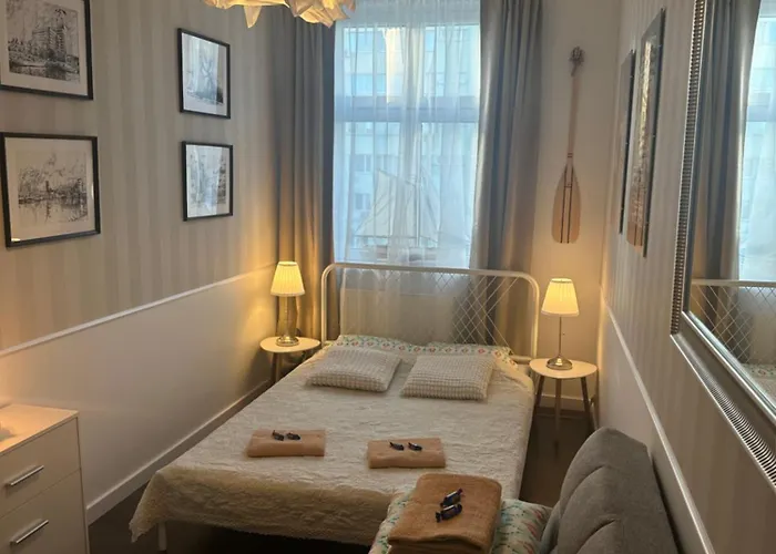 Хостел Happy8 *