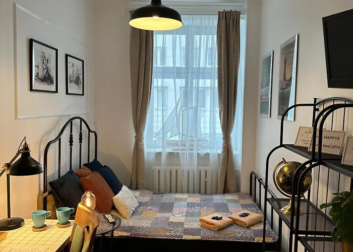 Хостел Happy8 *